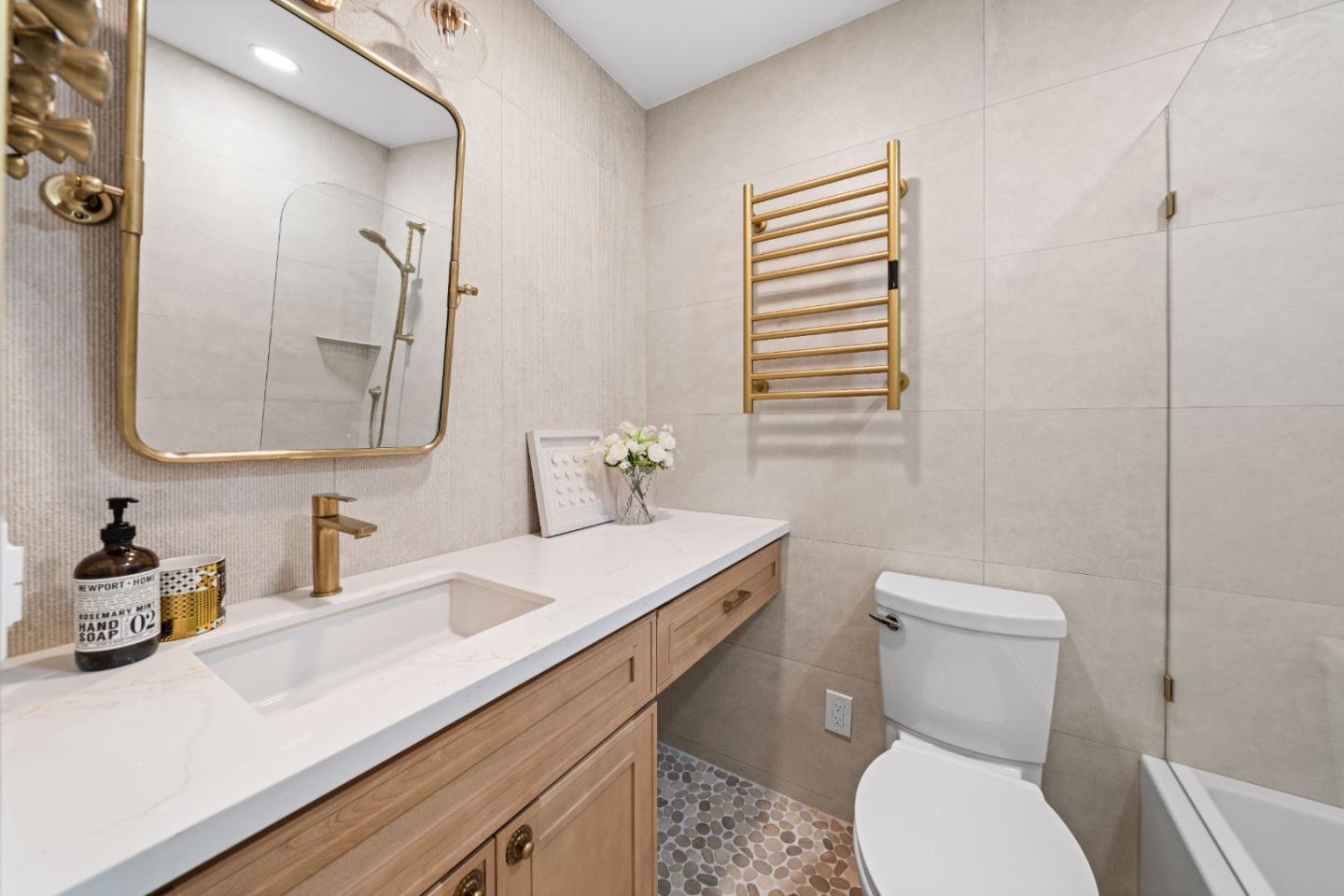 Detail Gallery Image 24 of 38 For 5384 Duesenberg Dr, San Jose,  CA 95123 - 3 Beds | 2 Baths