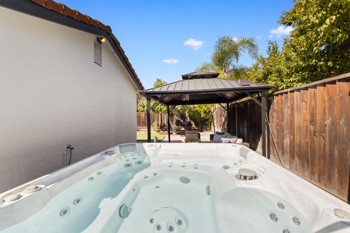 Detail Gallery Image 26 of 38 For 5384 Duesenberg Dr, San Jose,  CA 95123 - 3 Beds | 2 Baths