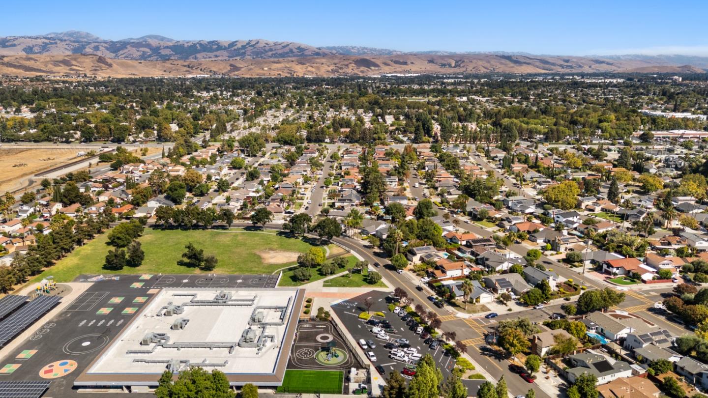 Detail Gallery Image 37 of 38 For 5384 Duesenberg Dr, San Jose,  CA 95123 - 3 Beds | 2 Baths