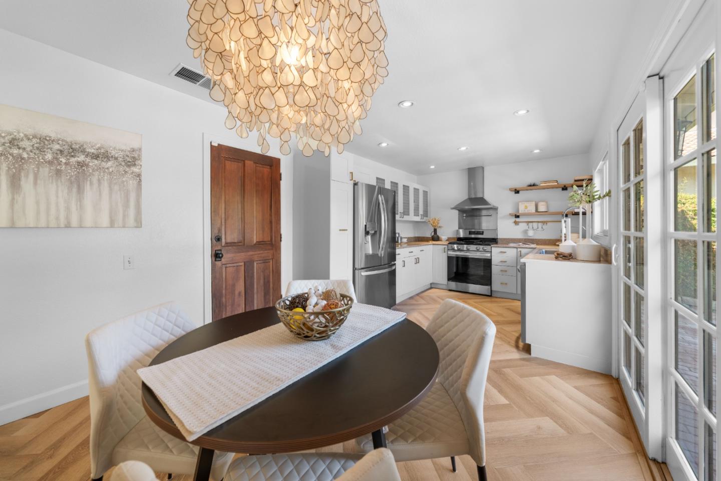 Detail Gallery Image 5 of 38 For 5384 Duesenberg Dr, San Jose,  CA 95123 - 3 Beds | 2 Baths