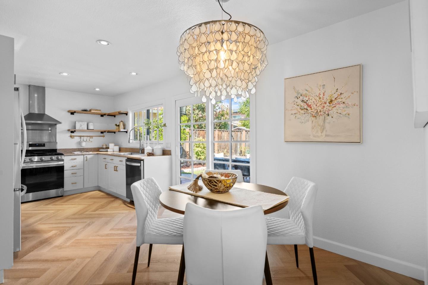 Detail Gallery Image 9 of 38 For 5384 Duesenberg Dr, San Jose,  CA 95123 - 3 Beds | 2 Baths