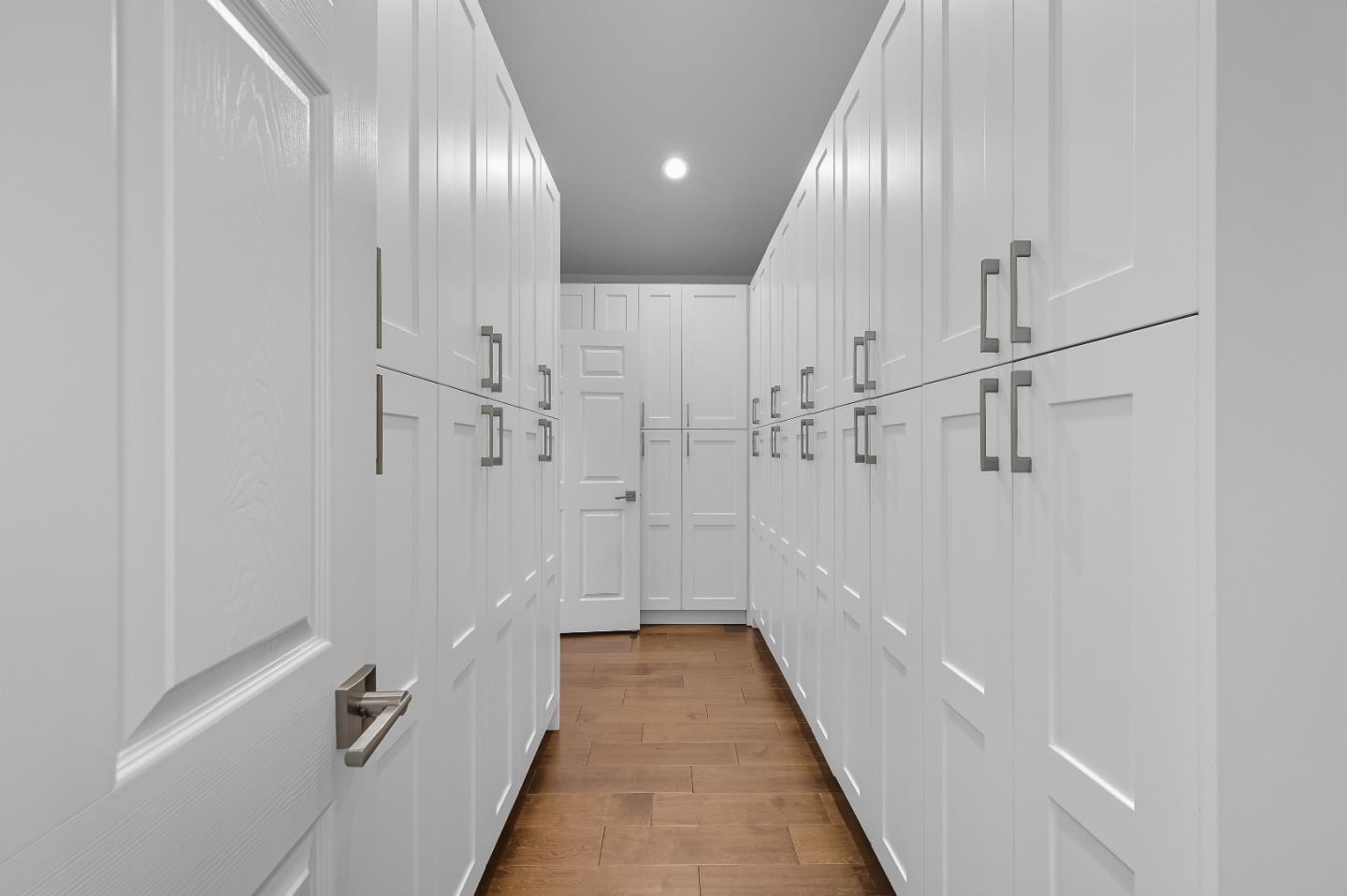 Detail Gallery Image 26 of 86 For 27464 Altamont Rd, Los Altos Hills,  CA 94022 - 4 Beds | 3/1 Baths