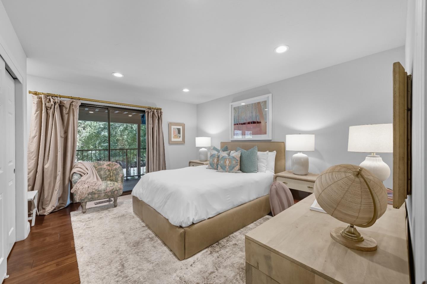 Detail Gallery Image 52 of 86 For 27464 Altamont Rd, Los Altos Hills,  CA 94022 - 4 Beds | 3/1 Baths