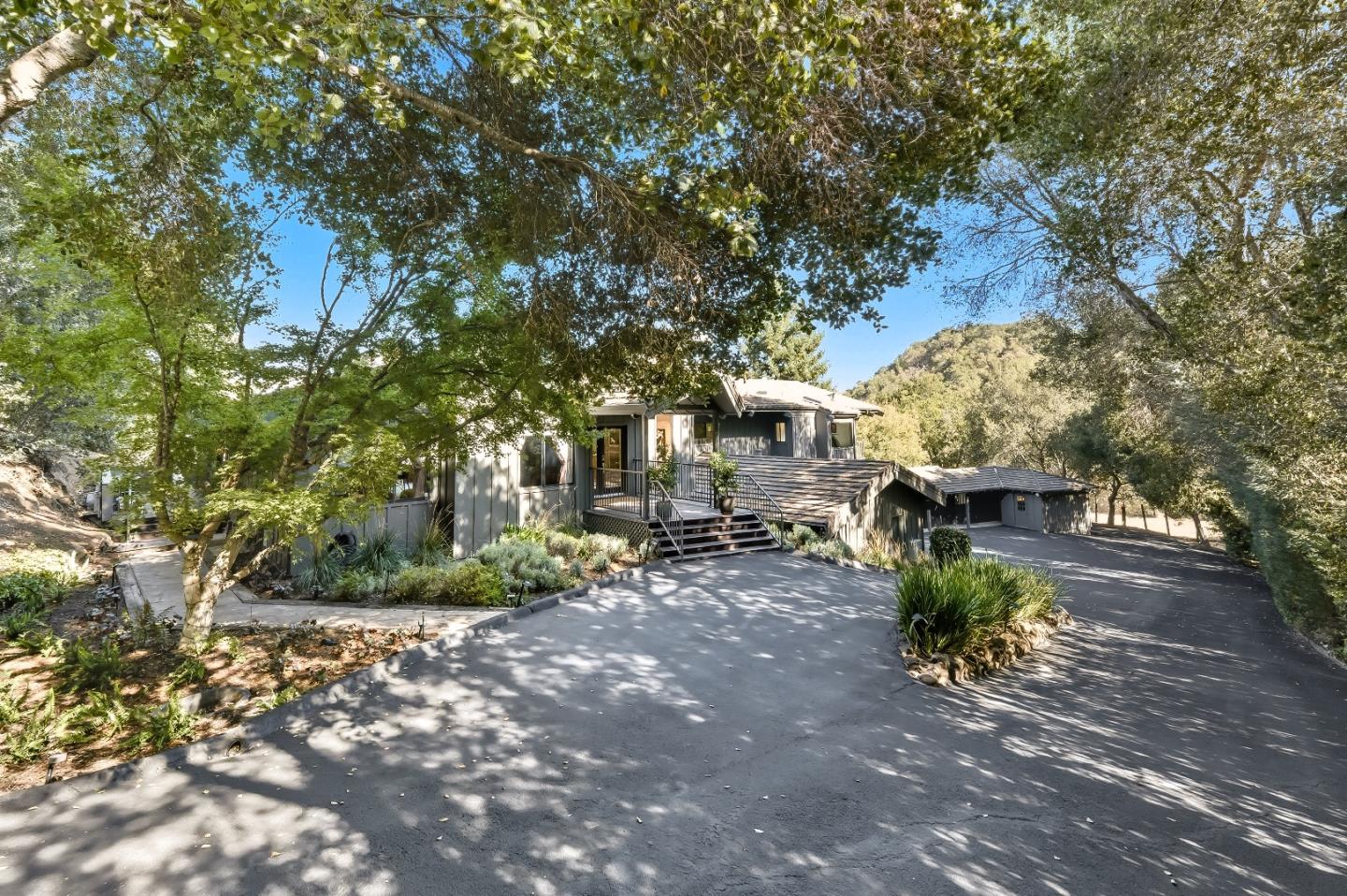 Detail Gallery Image 55 of 86 For 27464 Altamont Rd, Los Altos Hills,  CA 94022 - 4 Beds | 3/1 Baths