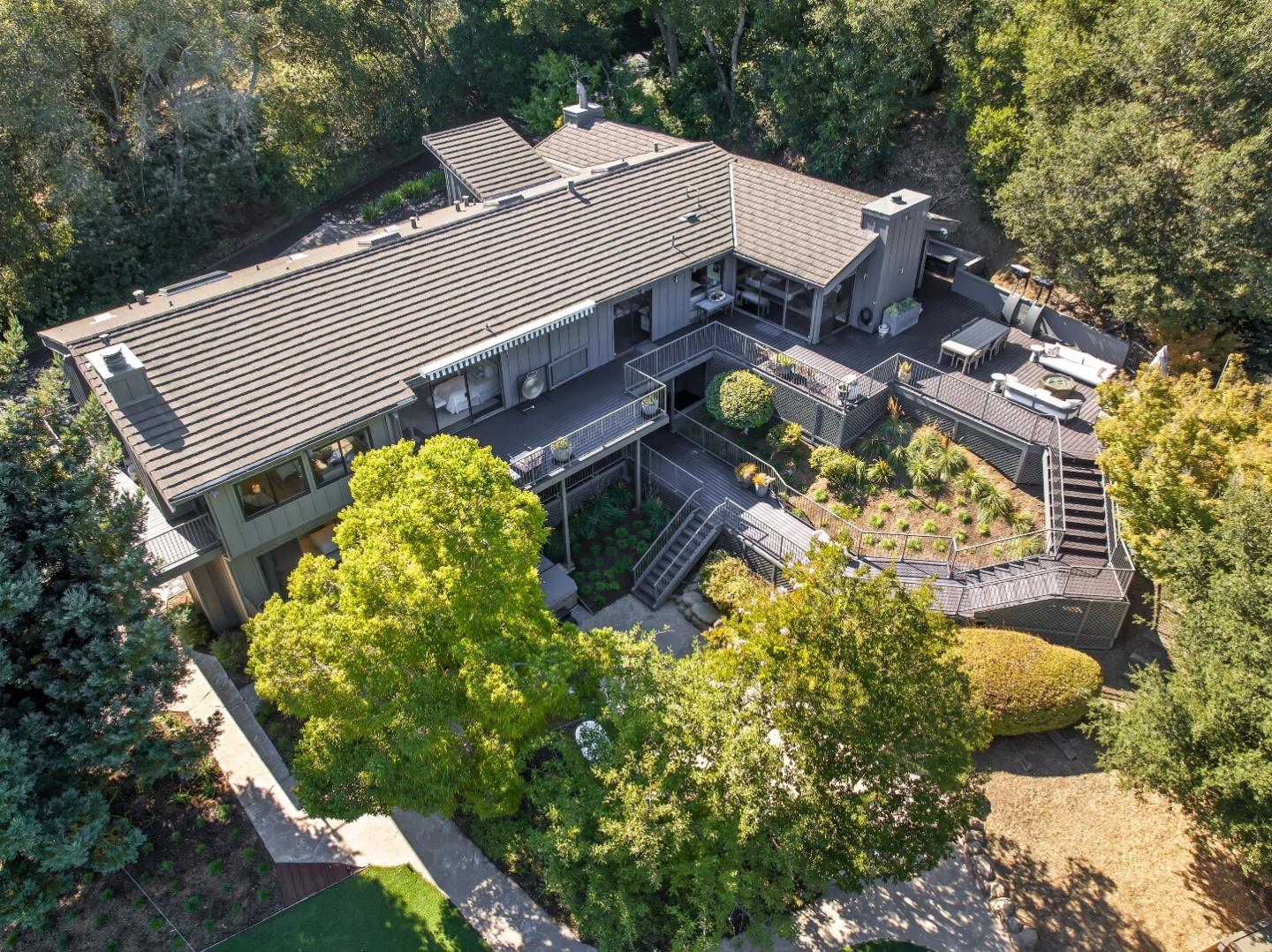 Detail Gallery Image 58 of 86 For 27464 Altamont Rd, Los Altos Hills,  CA 94022 - 4 Beds | 3/1 Baths