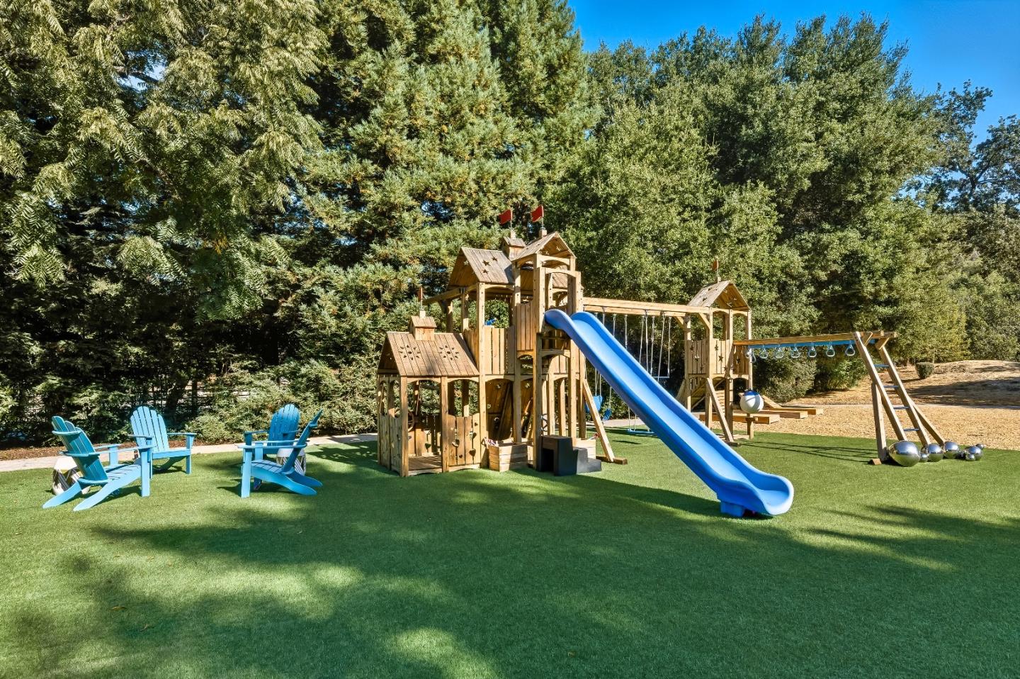 Detail Gallery Image 72 of 86 For 27464 Altamont Rd, Los Altos Hills,  CA 94022 - 4 Beds | 3/1 Baths