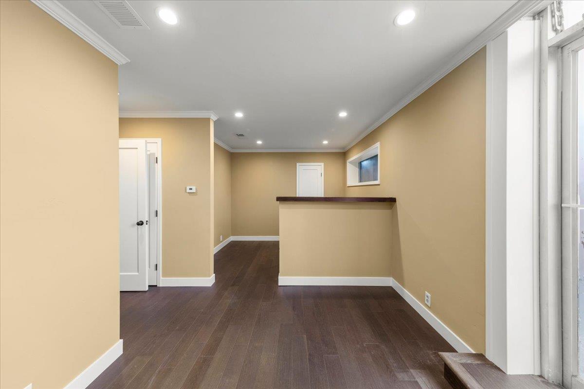 Detail Gallery Image 13 of 15 For 1748 El Camino Real, San Carlos,  CA 94070 - – Beds | – Baths