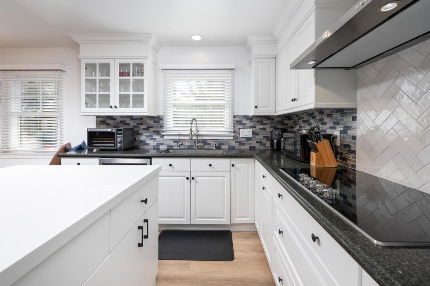 Detail Gallery Image 13 of 32 For 1326 Milton Way, San Jose,  CA 95125 - 2 Beds | 2 Baths