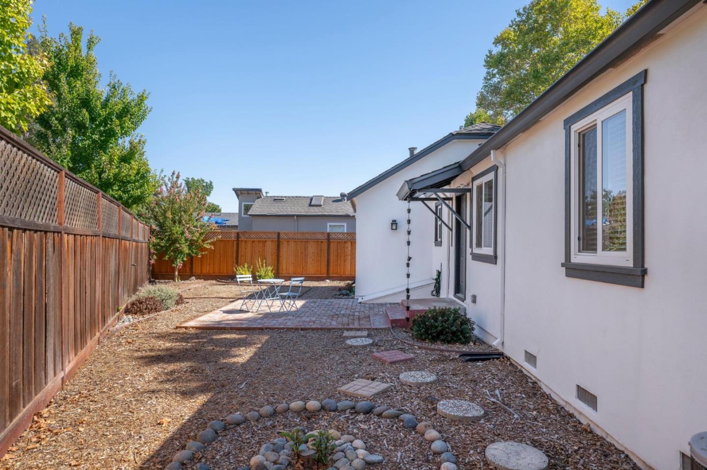 Detail Gallery Image 23 of 32 For 1326 Milton Way, San Jose,  CA 95125 - 2 Beds | 2 Baths