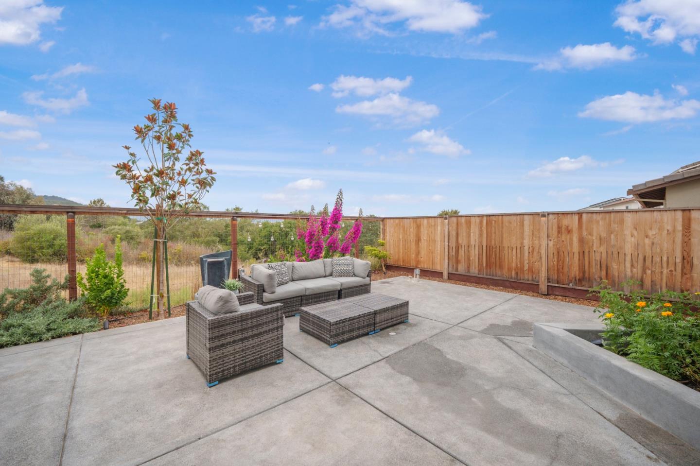 Detail Gallery Image 34 of 52 For 7101 Hakkan Dr, Gilroy,  CA 95020 - 4 Beds | 3 Baths