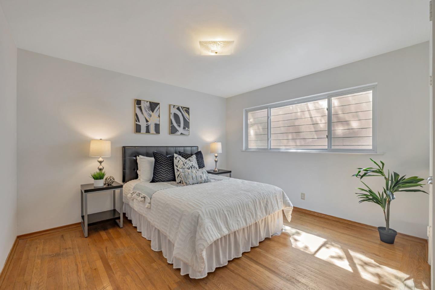 Detail Gallery Image 20 of 34 For 376 Alicia Way, Los Altos,  CA 94022 - 3 Beds | 2 Baths