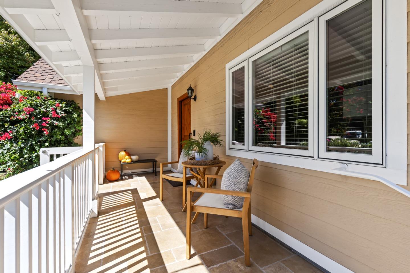 Detail Gallery Image 4 of 24 For 433 Upton St, Redwood City,  CA 94062 - 3 Beds | 2 Baths