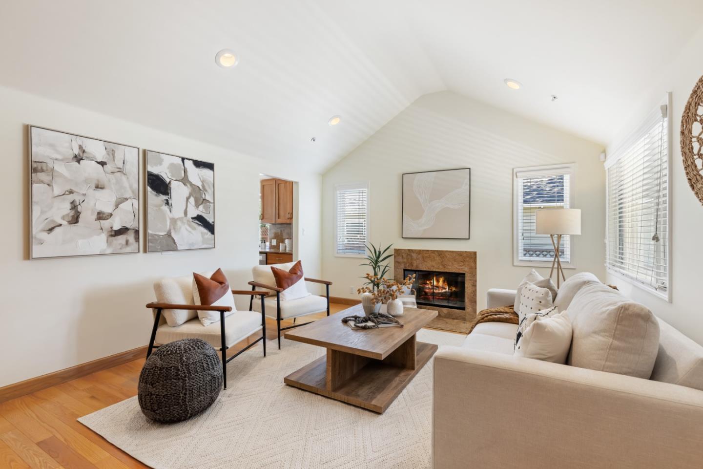 Detail Gallery Image 5 of 24 For 433 Upton St, Redwood City,  CA 94062 - 3 Beds | 2 Baths