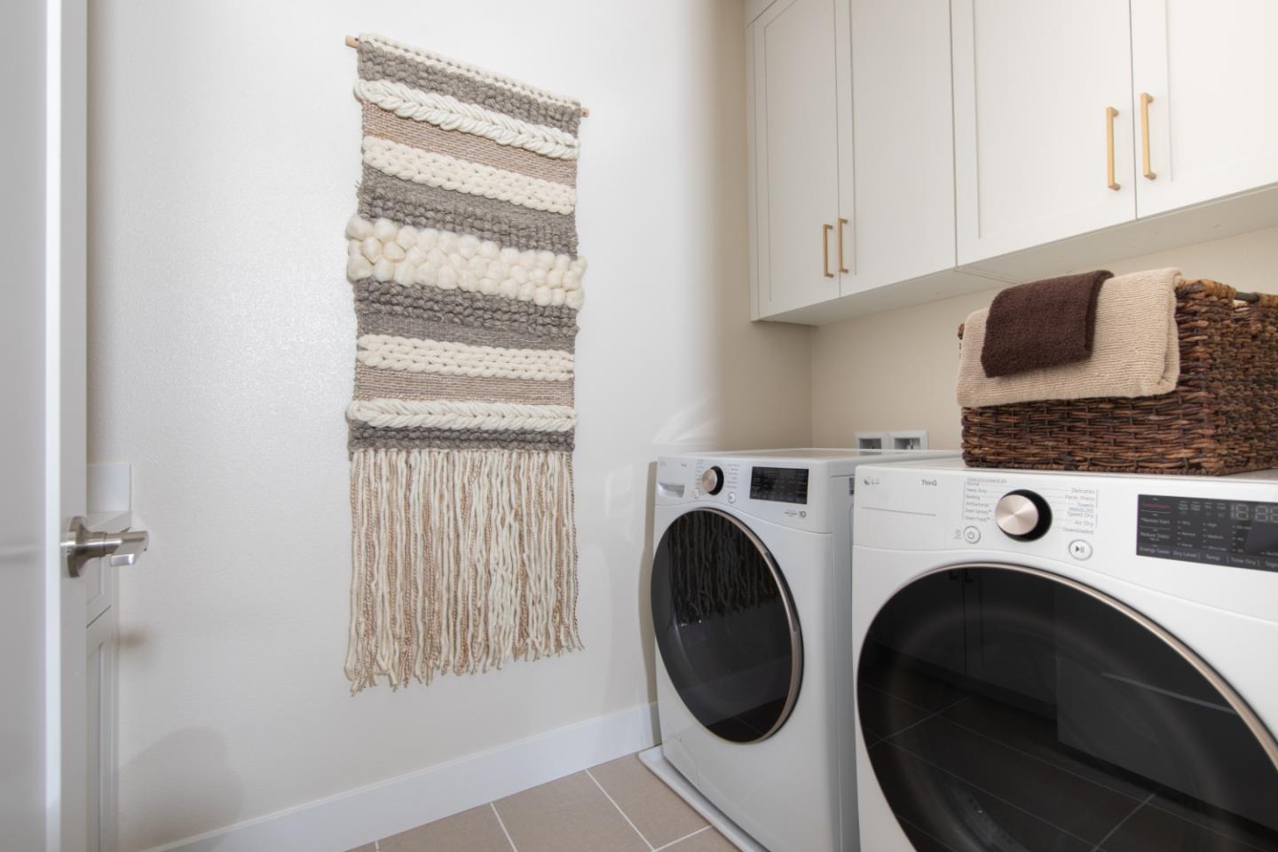 Detail Gallery Image 11 of 12 For 7351 Princevalle St #HOMESITE 18,  Gilroy,  CA 95020 - 4 Beds | 3/1 Baths