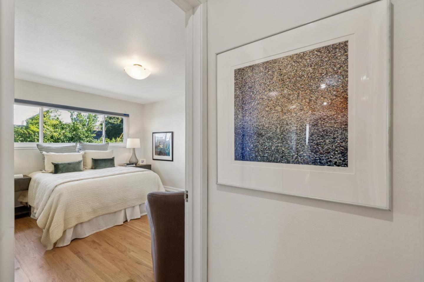 Detail Gallery Image 16 of 30 For 961 E San Marcos Cir, Mountain View,  CA 94043 - 4 Beds | 2 Baths