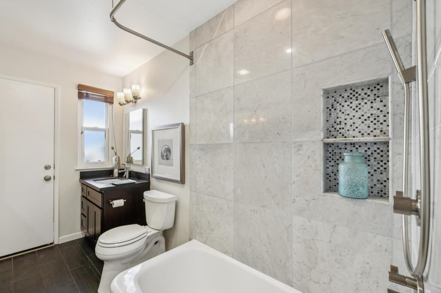 Detail Gallery Image 22 of 30 For 961 E San Marcos Cir, Mountain View,  CA 94043 - 4 Beds | 2 Baths
