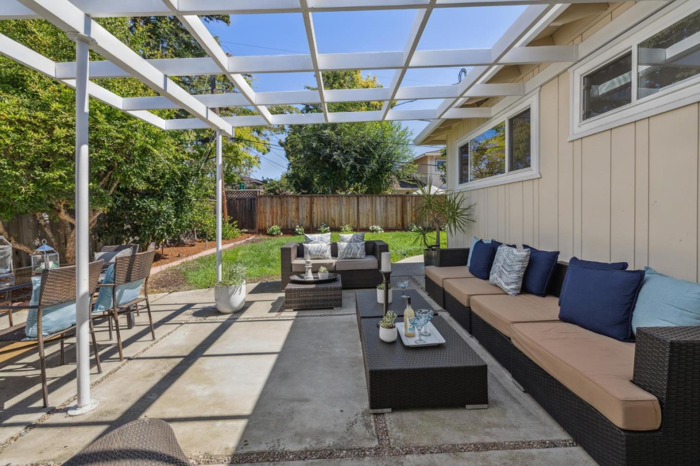 Detail Gallery Image 29 of 30 For 961 E San Marcos Cir, Mountain View,  CA 94043 - 4 Beds | 2 Baths