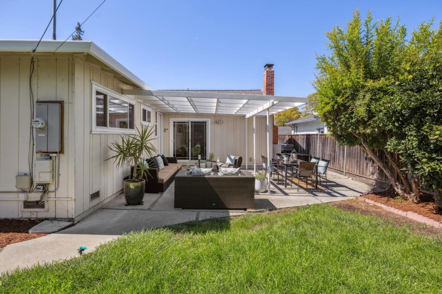 Detail Gallery Image 30 of 30 For 961 E San Marcos Cir, Mountain View,  CA 94043 - 4 Beds | 2 Baths