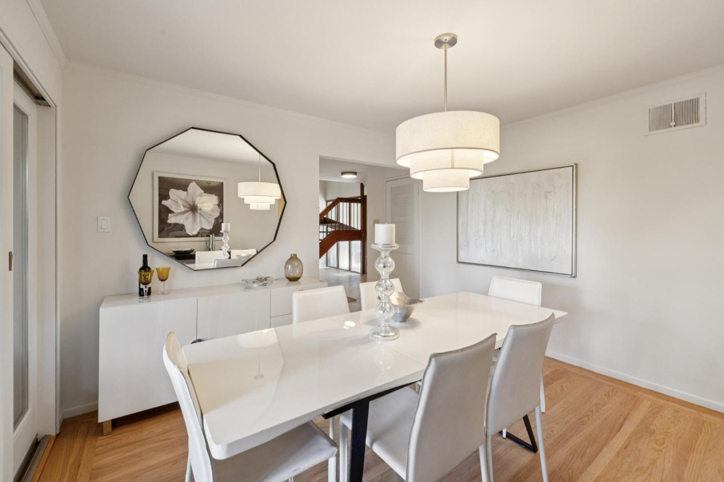 Detail Gallery Image 15 of 42 For 130 Garland Way, Los Altos,  CA 94022 - 5 Beds | 2/1 Baths