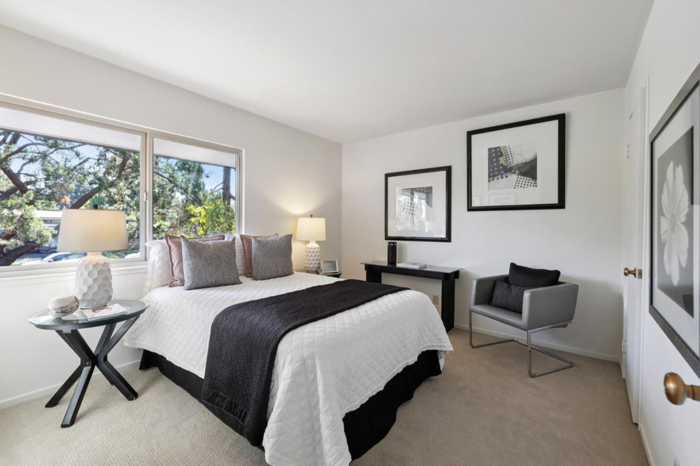Detail Gallery Image 26 of 42 For 130 Garland Way, Los Altos,  CA 94022 - 5 Beds | 2/1 Baths