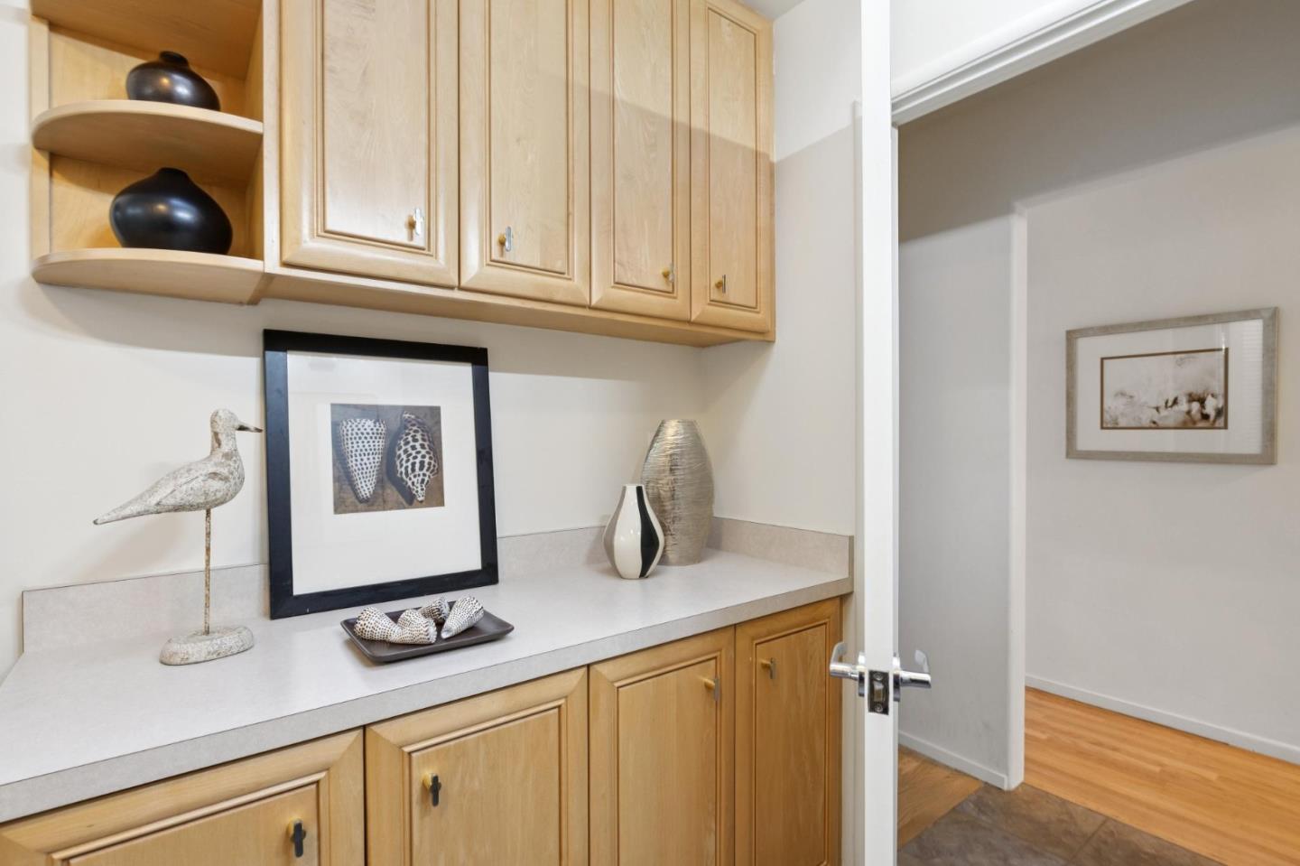 Detail Gallery Image 38 of 42 For 130 Garland Way, Los Altos,  CA 94022 - 5 Beds | 2/1 Baths