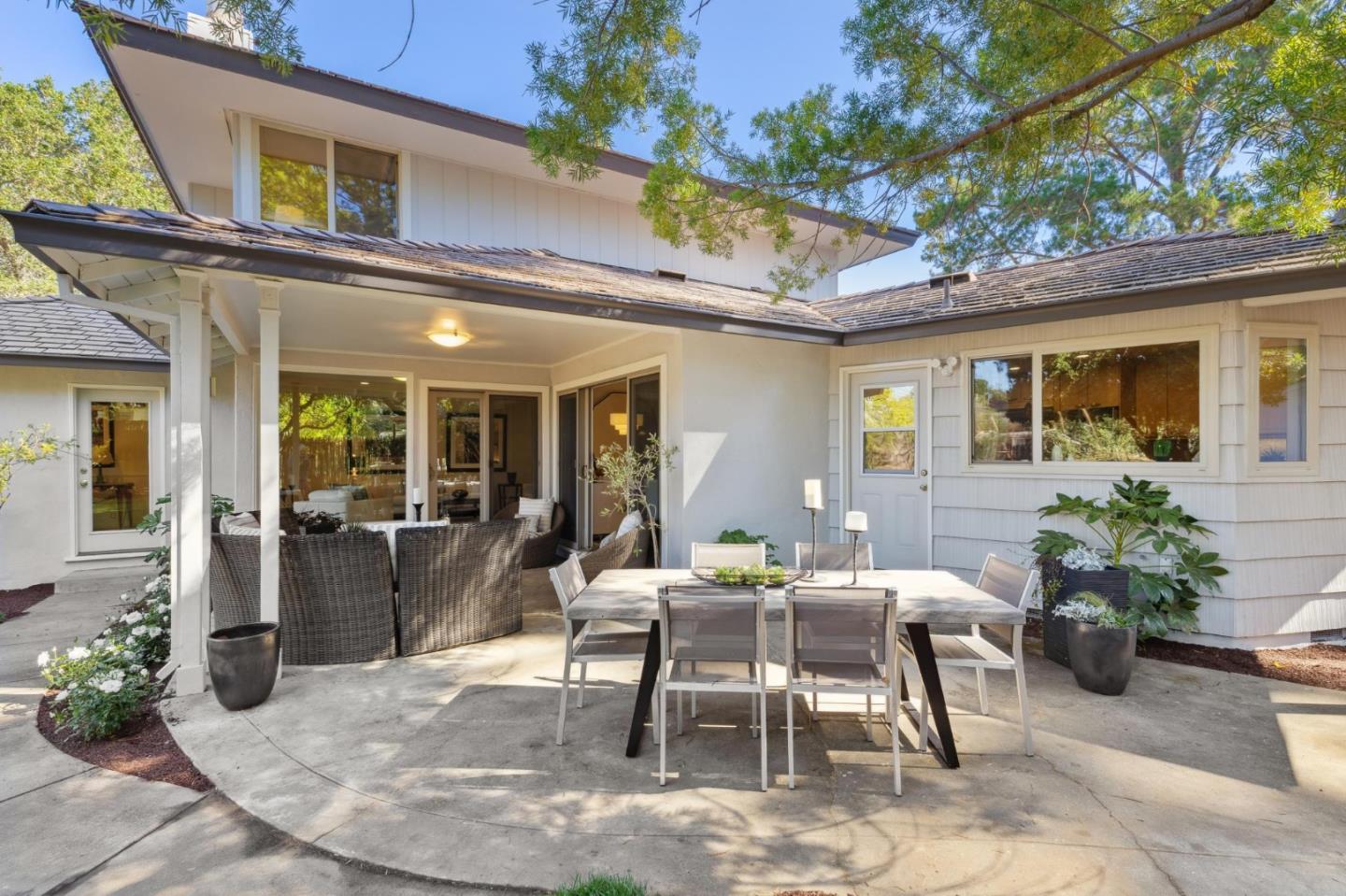 Detail Gallery Image 39 of 42 For 130 Garland Way, Los Altos,  CA 94022 - 5 Beds | 2/1 Baths