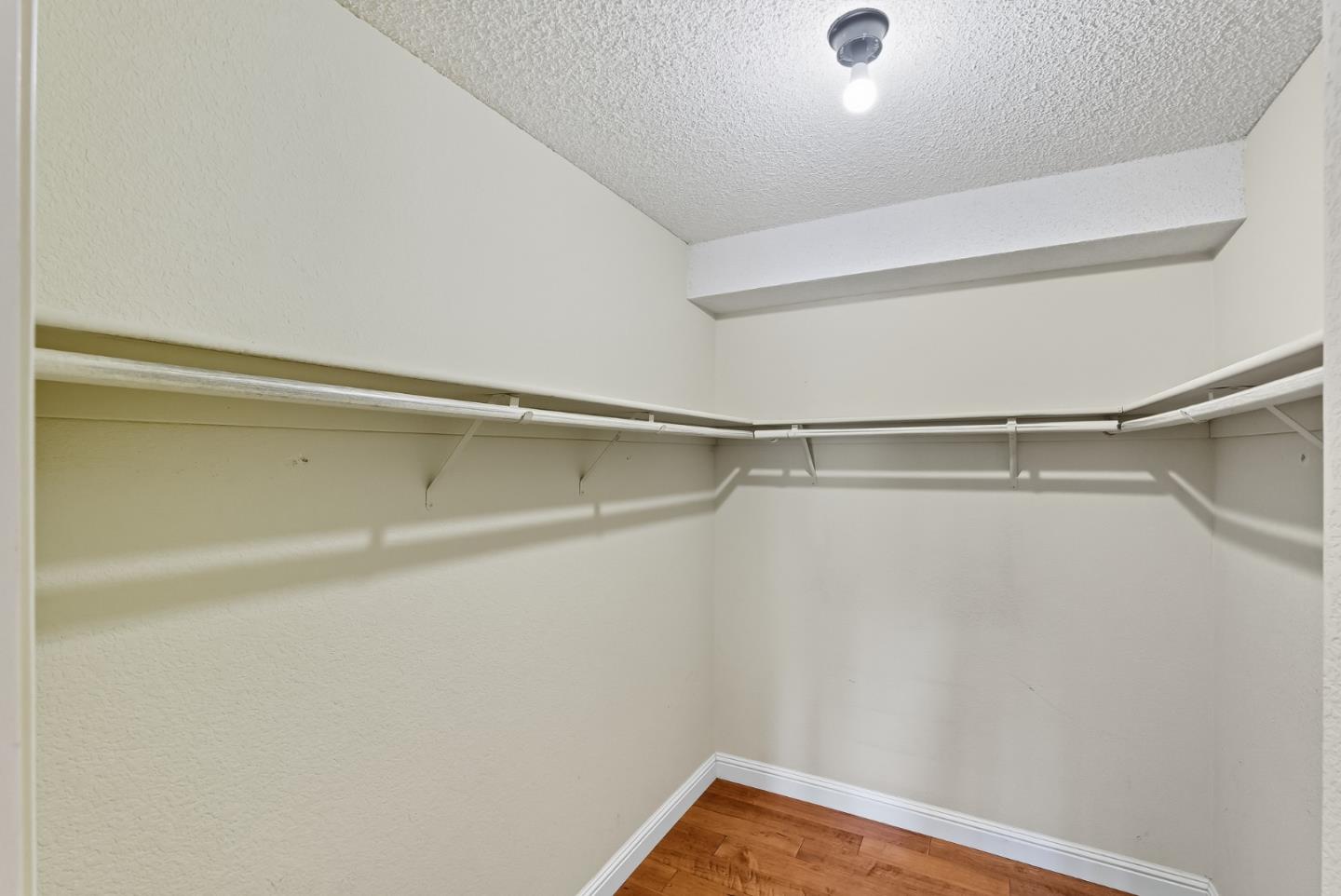 Detail Gallery Image 22 of 36 For 2699 Yerba Cliff Ct, San Jose,  CA 95121 - 2 Beds | 2 Baths
