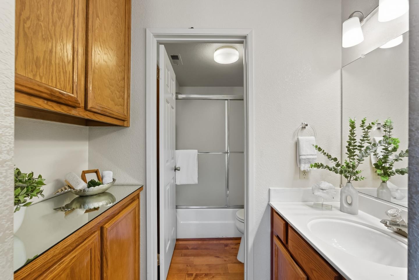 Detail Gallery Image 23 of 36 For 2699 Yerba Cliff Ct, San Jose,  CA 95121 - 2 Beds | 2 Baths