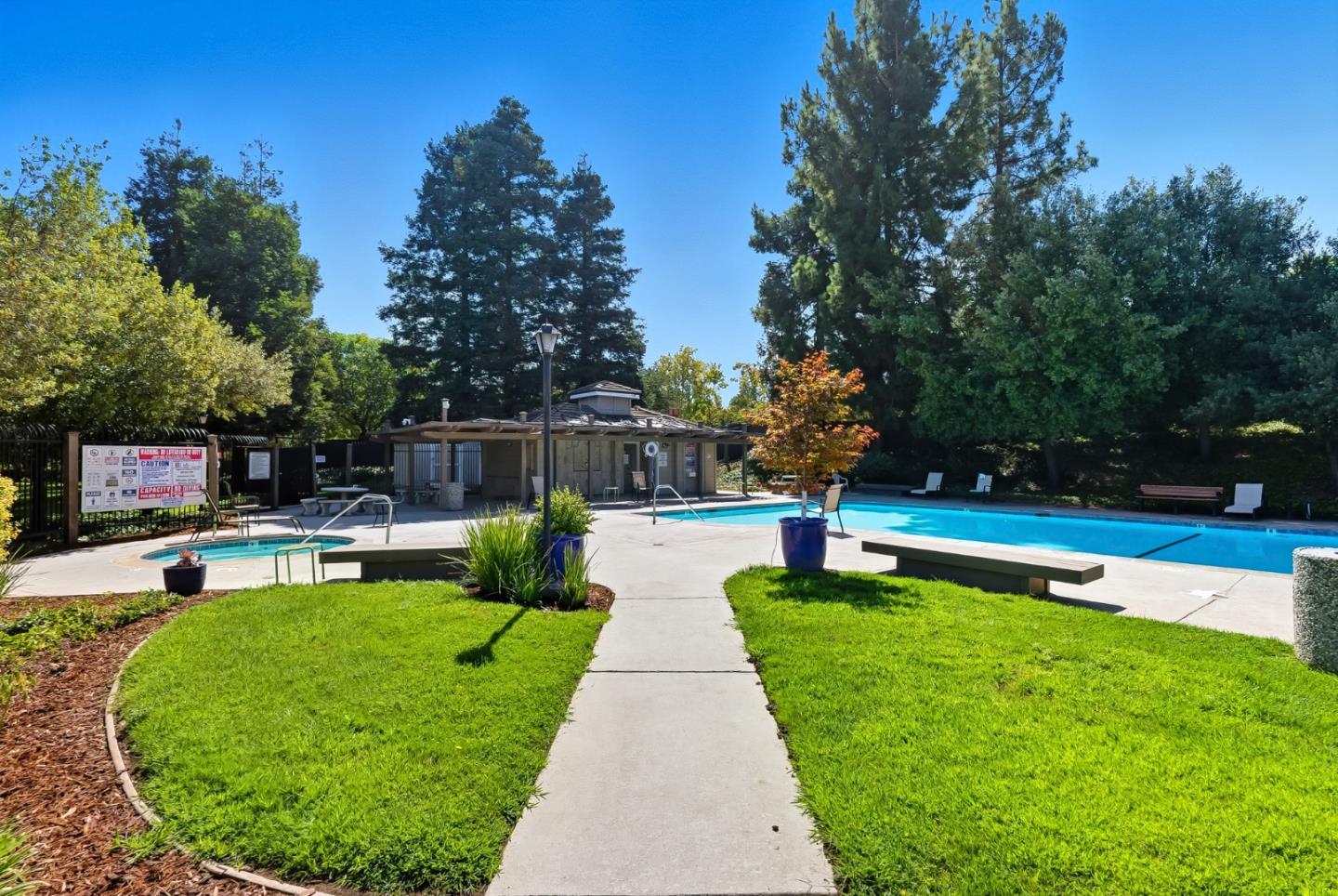 Detail Gallery Image 28 of 36 For 2699 Yerba Cliff Ct, San Jose,  CA 95121 - 2 Beds | 2 Baths