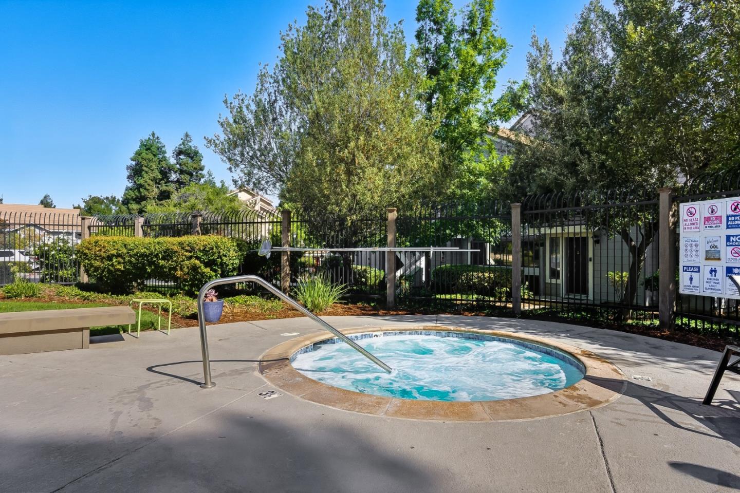 Detail Gallery Image 31 of 36 For 2699 Yerba Cliff Ct, San Jose,  CA 95121 - 2 Beds | 2 Baths