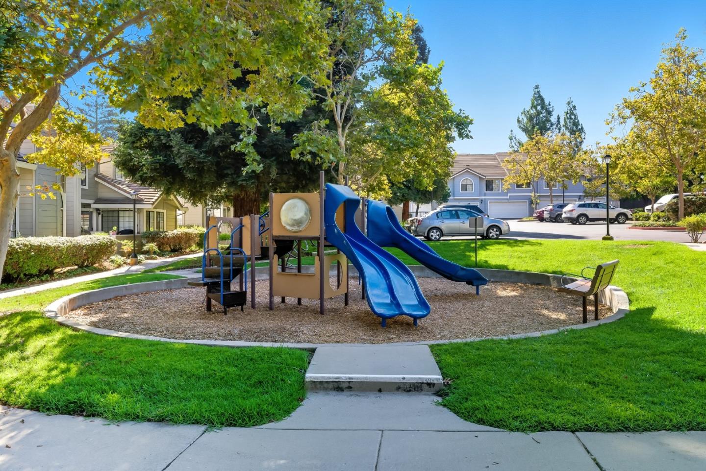 Detail Gallery Image 32 of 36 For 2699 Yerba Cliff Ct, San Jose,  CA 95121 - 2 Beds | 2 Baths