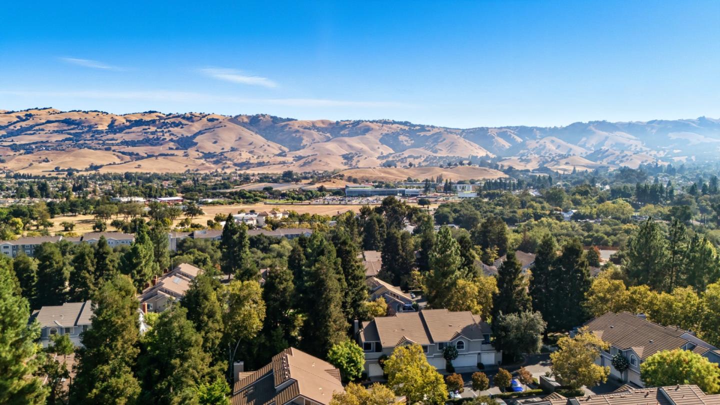 Detail Gallery Image 35 of 36 For 2699 Yerba Cliff Ct, San Jose,  CA 95121 - 2 Beds | 2 Baths