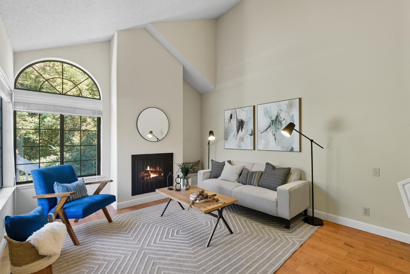 Detail Gallery Image 5 of 36 For 2699 Yerba Cliff Ct, San Jose,  CA 95121 - 2 Beds | 2 Baths