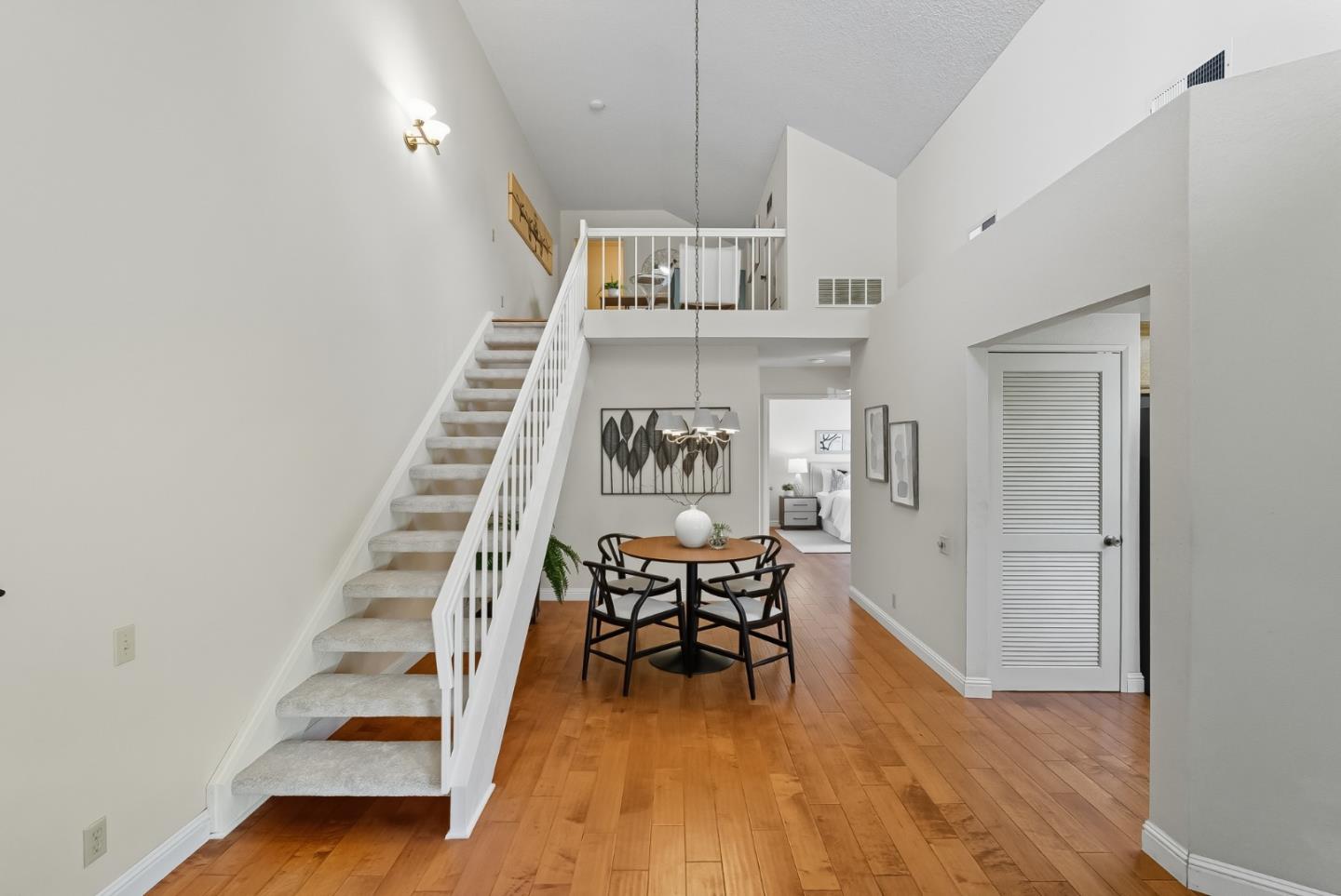 Detail Gallery Image 8 of 36 For 2699 Yerba Cliff Ct, San Jose,  CA 95121 - 2 Beds | 2 Baths