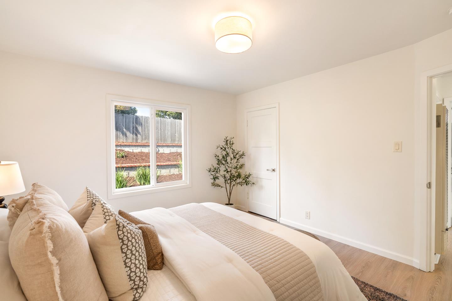 Detail Gallery Image 21 of 38 For 58 Arlington Dr, South San Francisco,  CA 94080 - 3 Beds | 1 Baths