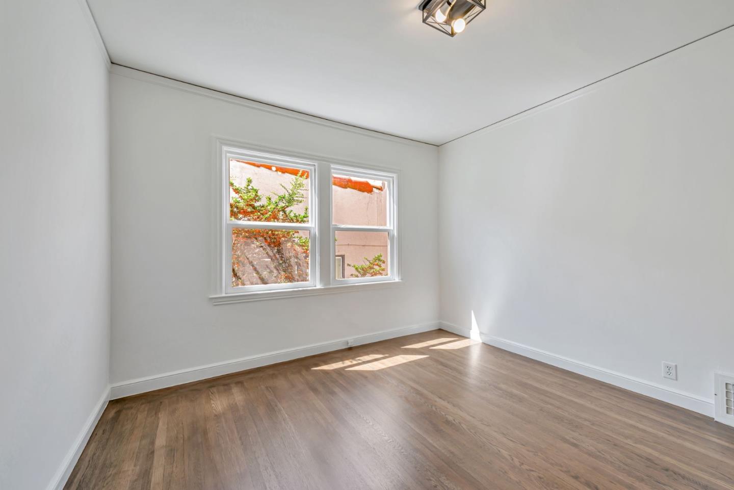 Detail Gallery Image 17 of 41 For 721 9th Ave, San Mateo,  CA 94402 - 2 Beds | 1 Baths