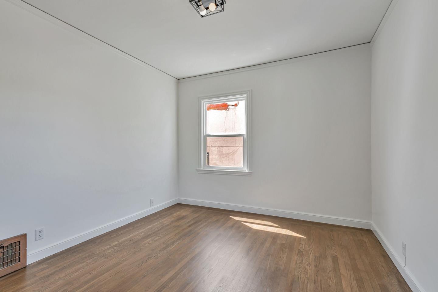 Detail Gallery Image 22 of 41 For 721 9th Ave, San Mateo,  CA 94402 - 2 Beds | 1 Baths