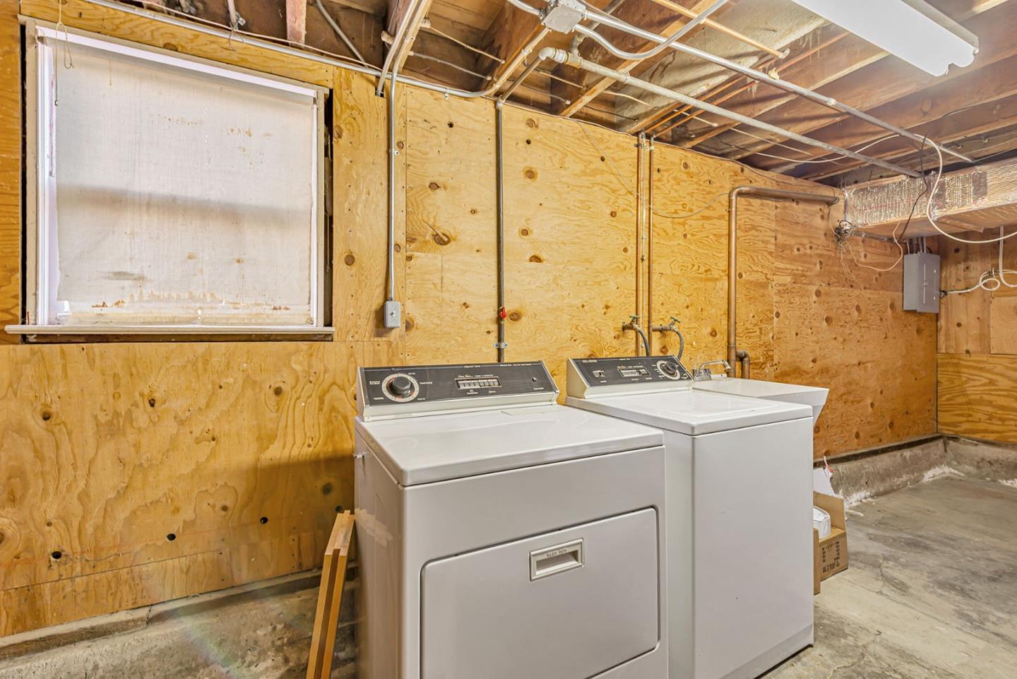 Detail Gallery Image 33 of 41 For 721 9th Ave, San Mateo,  CA 94402 - 2 Beds | 1 Baths