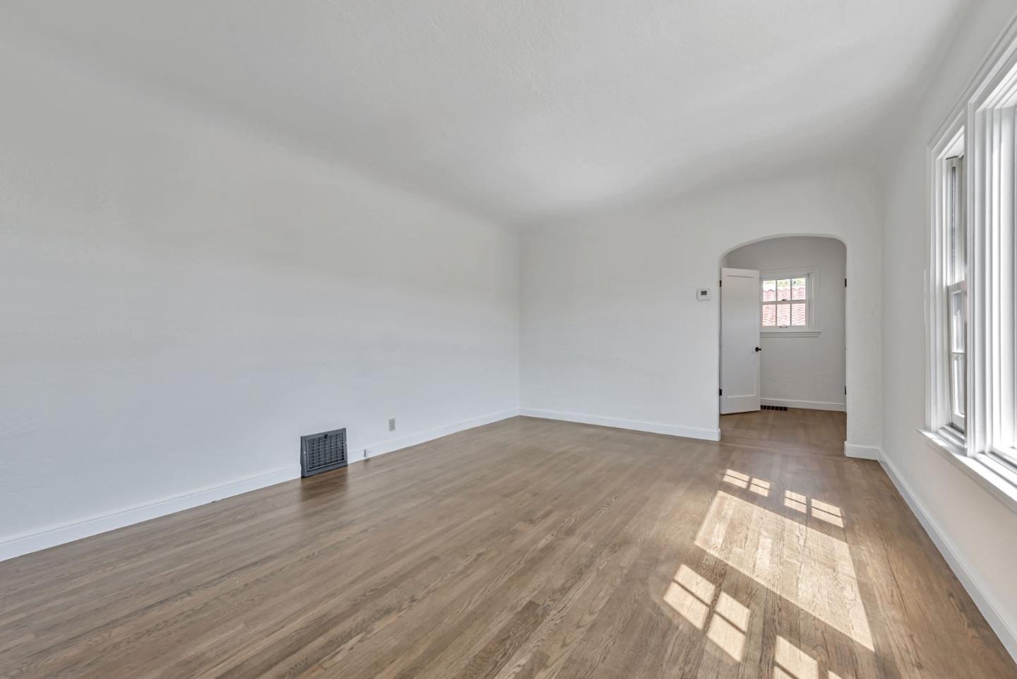 Detail Gallery Image 8 of 41 For 721 9th Ave, San Mateo,  CA 94402 - 2 Beds | 1 Baths