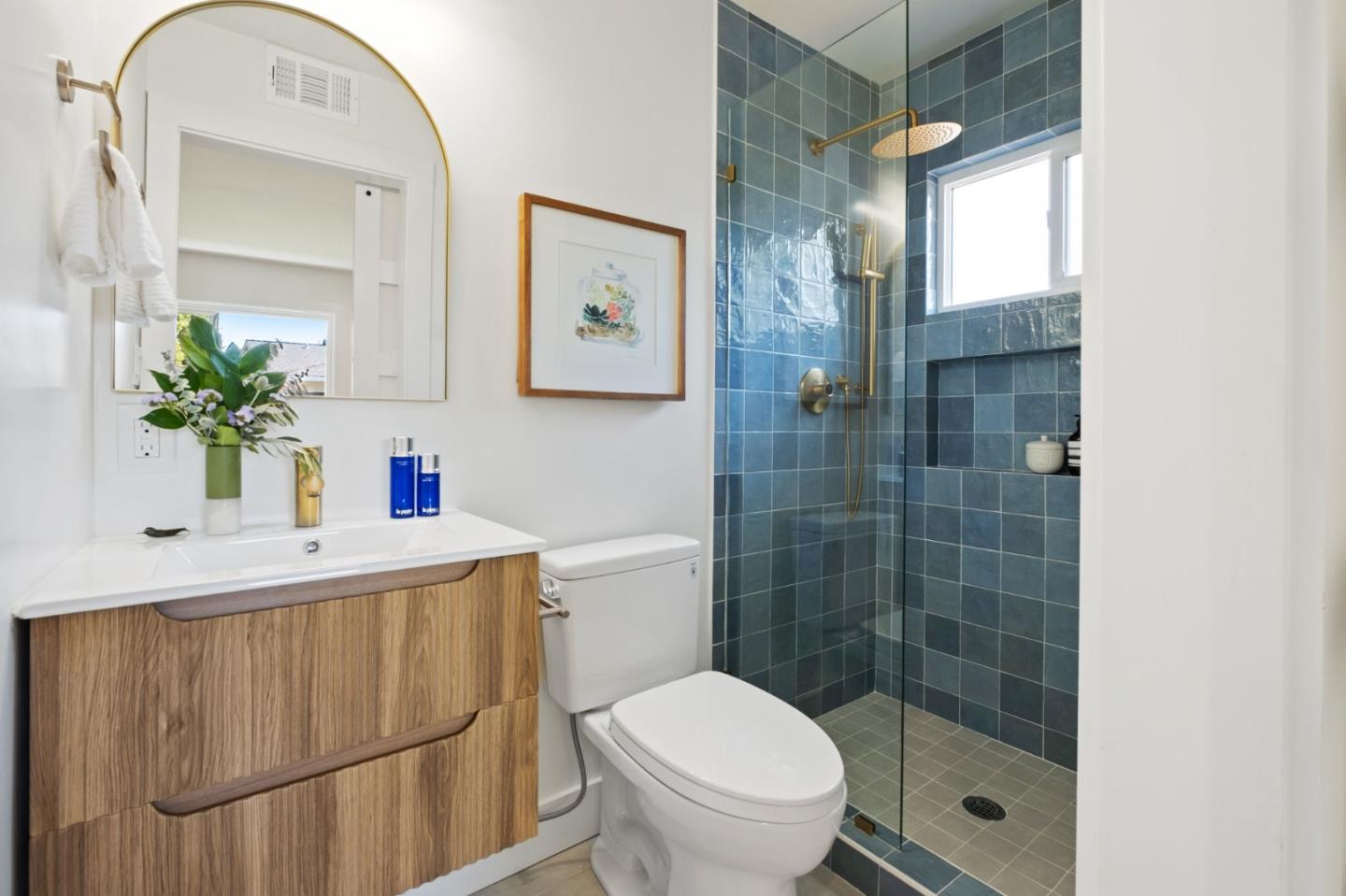 Detail Gallery Image 10 of 21 For 876 San Simeon Dr, Mountain View,  CA 94043 - 3 Beds | 2 Baths