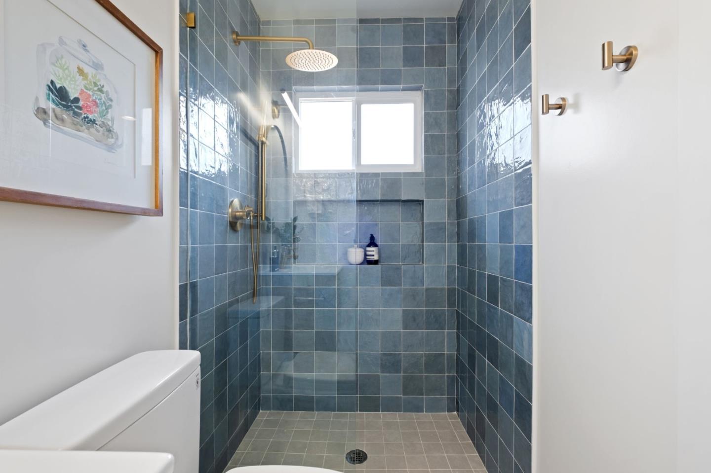 Detail Gallery Image 11 of 21 For 876 San Simeon Dr, Mountain View,  CA 94043 - 3 Beds | 2 Baths