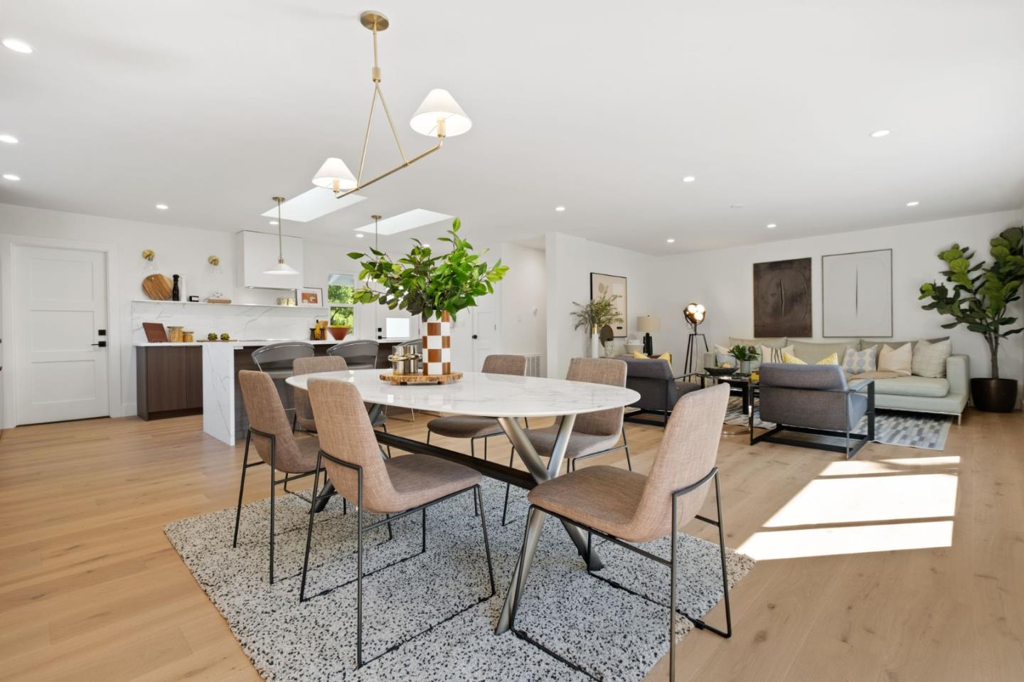 Detail Gallery Image 6 of 21 For 876 San Simeon Dr, Mountain View,  CA 94043 - 3 Beds | 2 Baths