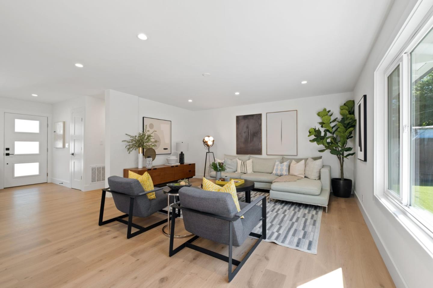 Detail Gallery Image 7 of 21 For 876 San Simeon Dr, Mountain View,  CA 94043 - 3 Beds | 2 Baths