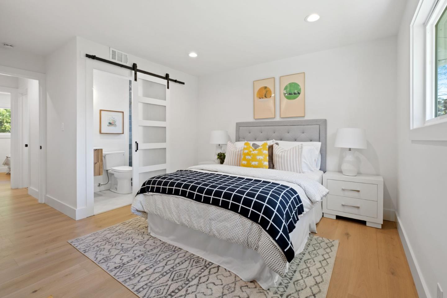 Detail Gallery Image 9 of 21 For 876 San Simeon Dr, Mountain View,  CA 94043 - 3 Beds | 2 Baths