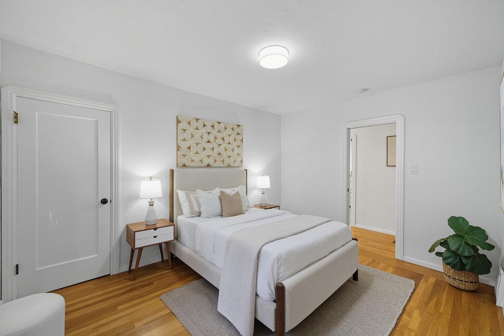 Detail Gallery Image 22 of 30 For 2399 South Ct, Palo Alto,  CA 94301 - 3 Beds | 2 Baths