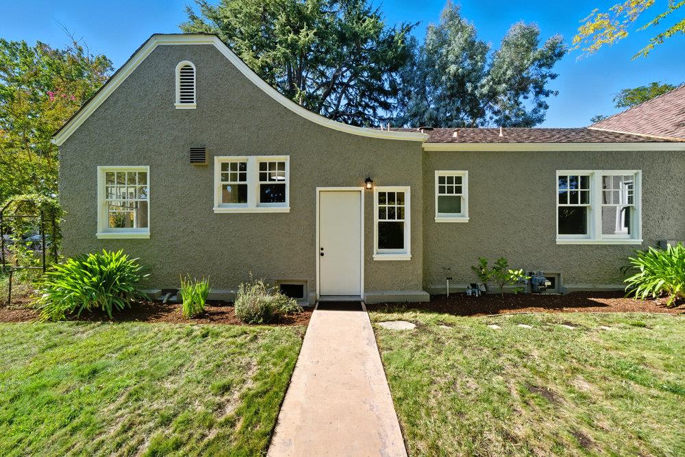 Detail Gallery Image 29 of 30 For 2399 South Ct, Palo Alto,  CA 94301 - 3 Beds | 2 Baths