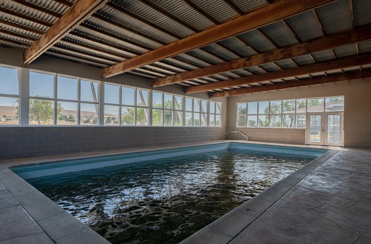 Detail Gallery Image 16 of 77 For 1080 Best Rd, Hollister,  CA 95023 - 3 Beds | 2 Baths