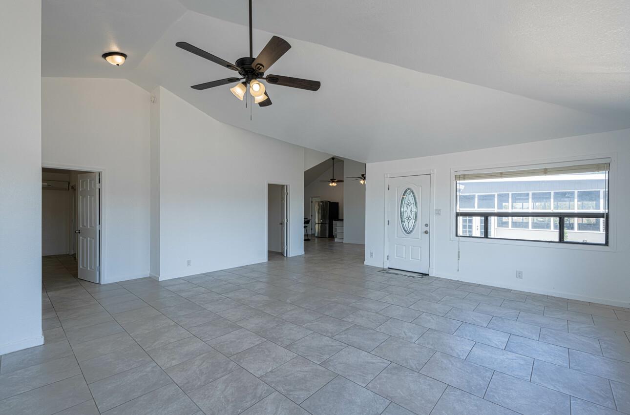 Detail Gallery Image 22 of 77 For 1080 Best Rd, Hollister,  CA 95023 - 3 Beds | 2 Baths