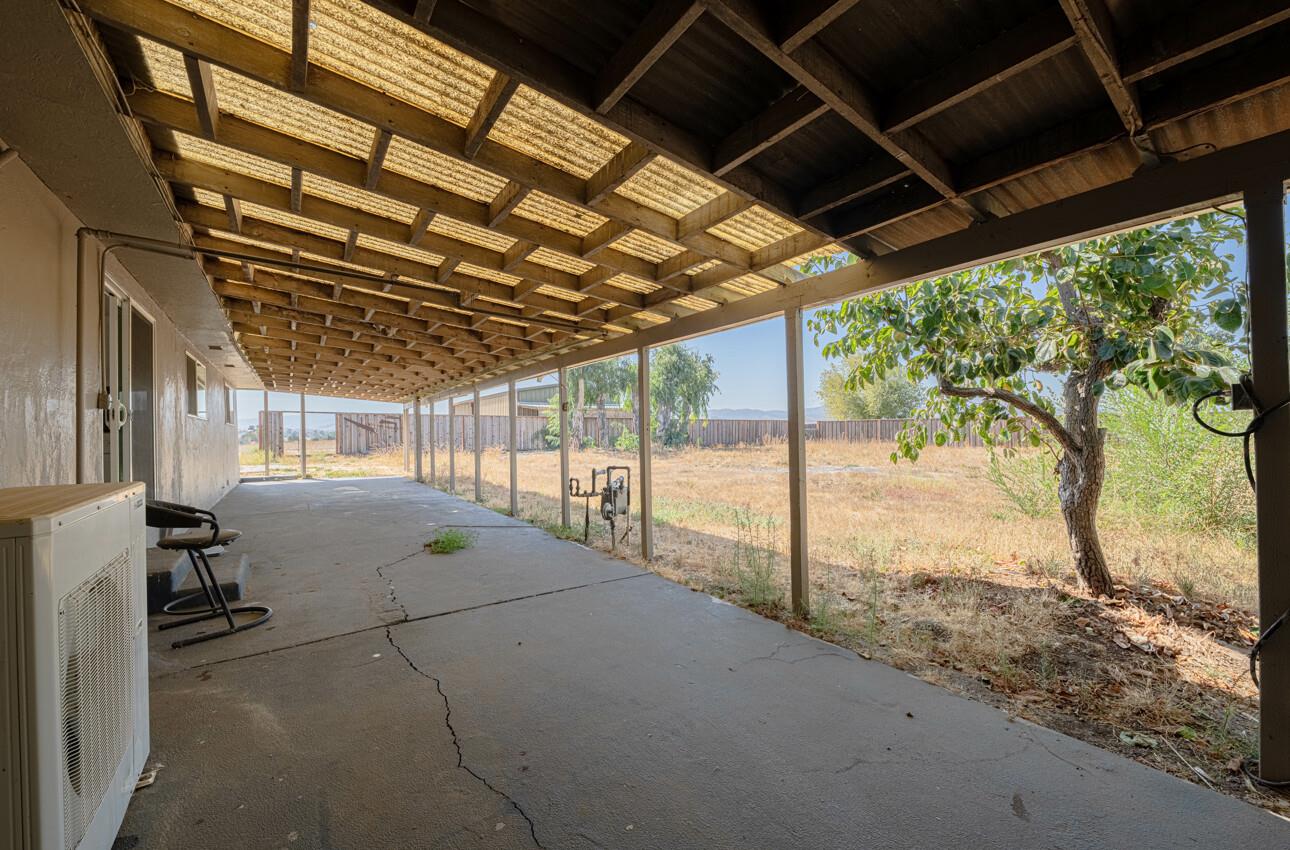 Detail Gallery Image 29 of 77 For 1080 Best Rd, Hollister,  CA 95023 - 3 Beds | 2 Baths