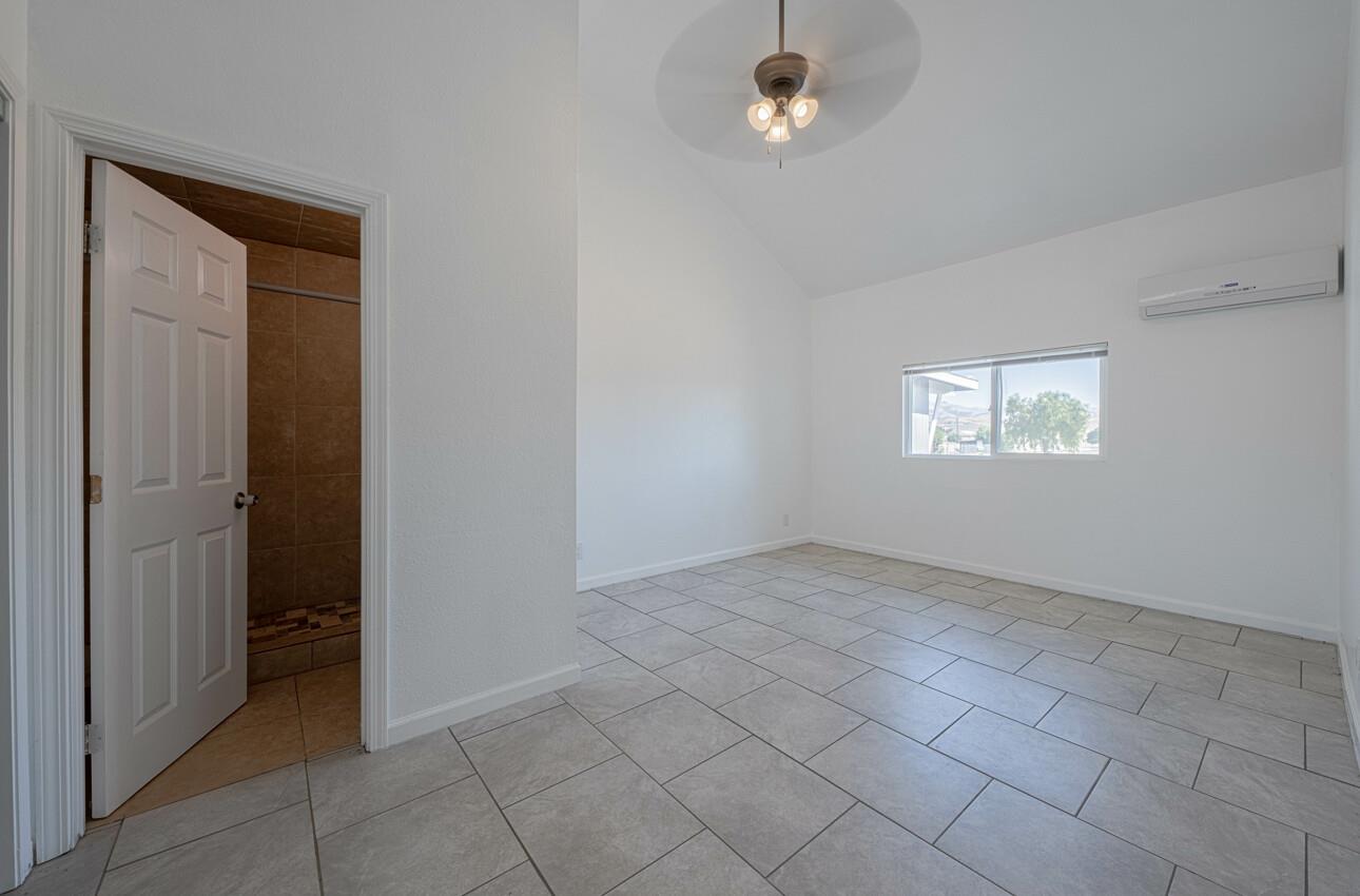 Detail Gallery Image 32 of 77 For 1080 Best Rd, Hollister,  CA 95023 - 3 Beds | 2 Baths